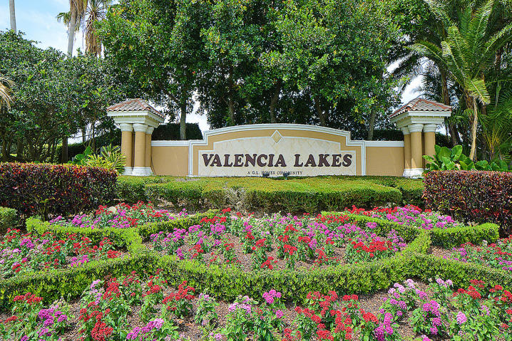 Valencia Lakes Boynton